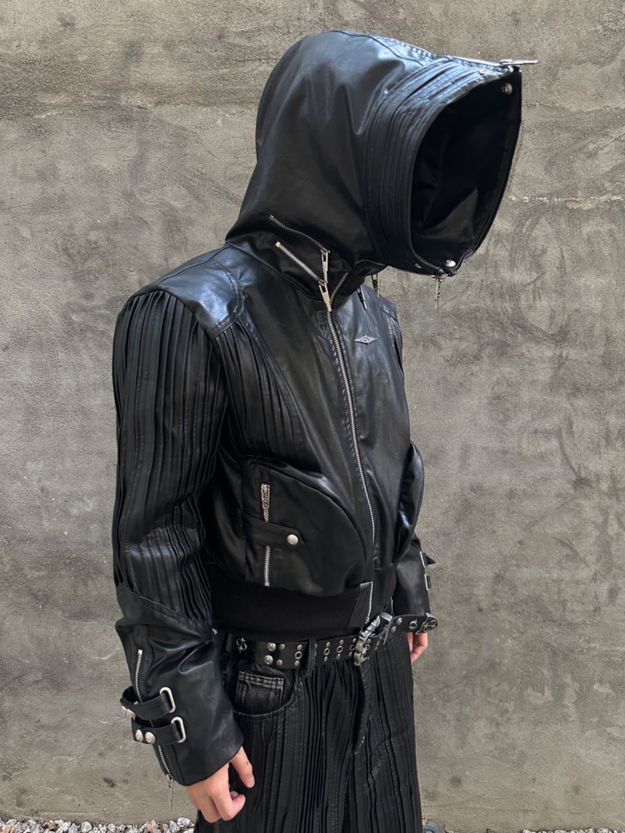 LEATHER PLISSE HOOD JACKET