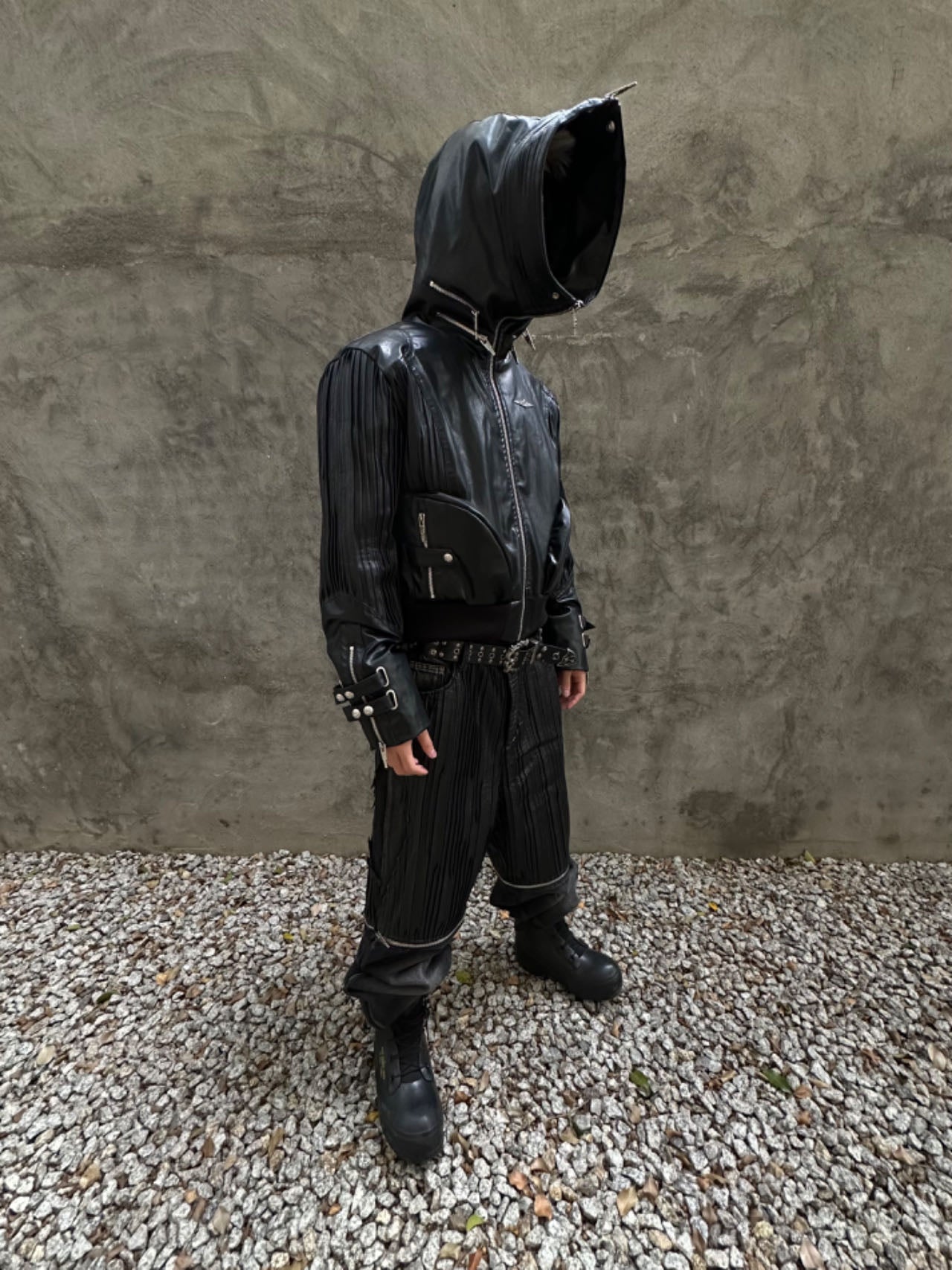 LEATHER PLISSE HOOD JACKET